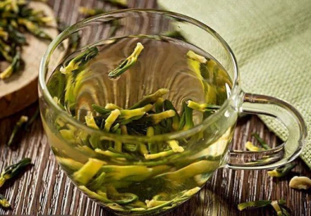 多散步对血管好？医生建议：50岁之后，坚持做这2件事或比运动好（散步对血压有好处吗）