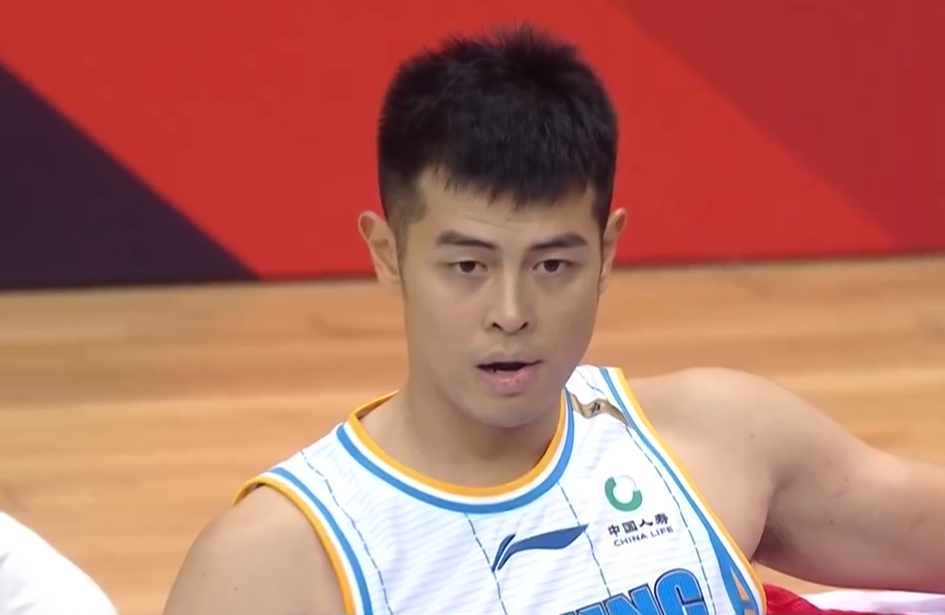 CBA3消息！夏季联赛时间确定，方硕放弃顶薪 郭艾伦玩得乐不思蜀（篮球队员方硕简历）