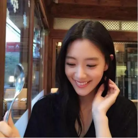 “亚洲第一美女”李成敏有多撩人？身材颜值双双在线，太有气质了-公认的亚洲第一美男