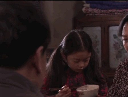 赵今麦，等比例长大的女明星，小时候真可爱-赵今麦长个了