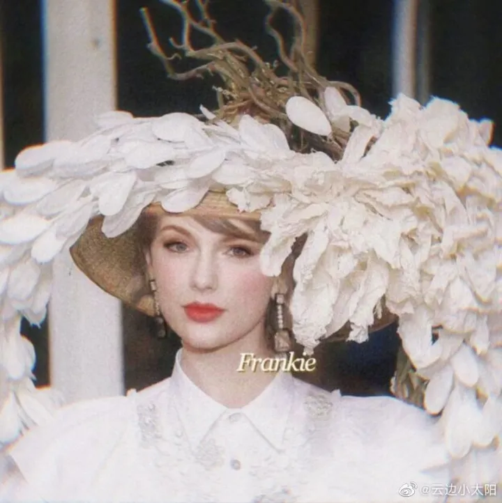 你有哪些惊艳绝色的美女手机壁纸？-美女手机壁纸高清抖音