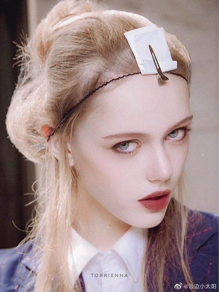 你有哪些惊艳绝色的美女手机壁纸？-美女手机壁纸高清抖音