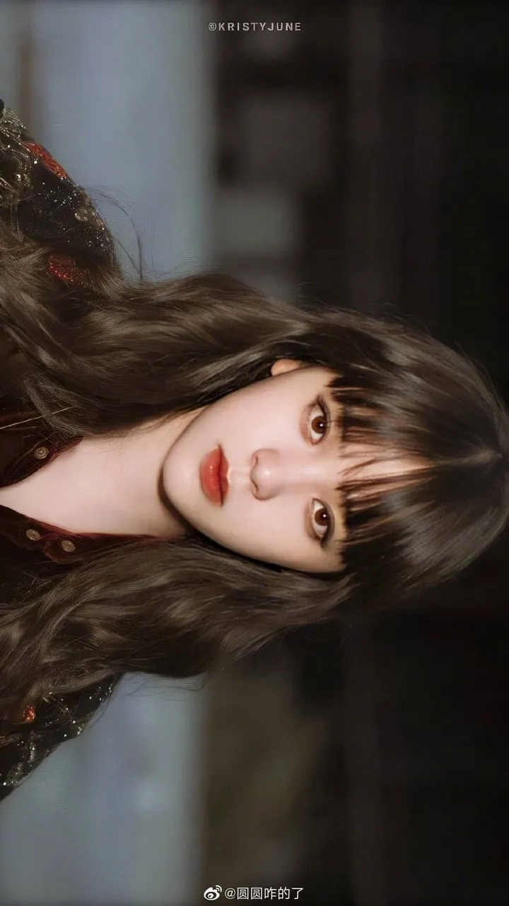 你有哪些惊艳绝色的美女手机壁纸？-美女手机壁纸高清抖音