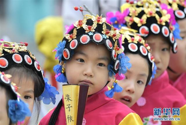 六一儿童节祝福孩子的话 父母家长六一给小孩的祝福短语-给孩子六一儿童节的祝福语爸妈
