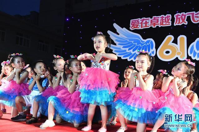 六一儿童节祝福孩子的话 父母家长六一给小孩的祝福短语-给孩子六一儿童节的祝福语爸妈