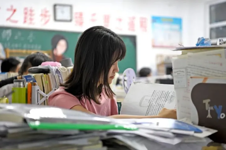 2023年高考作文预测，关于“变与不变”的话题，不要错过-2020变与不变作文