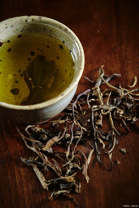 普洱茶：来自中国的瑰宝（了解一下普洱茶）