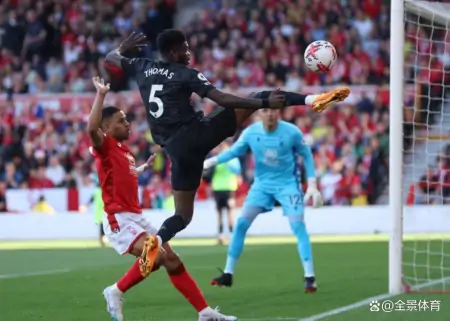 英超最新积分榜：阿森纳爆冷遭遇2连败，曼城不战而胜锁定三连冠（英超积分榜2023-2024）