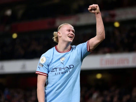多特神锋闪耀欧洲！哈兰德助曼城登顶英超，妖星助大黄蜂剑指八强（哈兰德转会多特蒙德转会费多少）