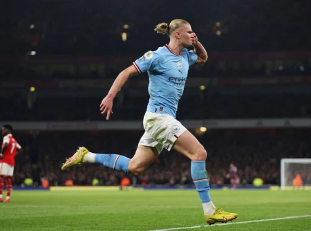 多特神锋闪耀欧洲！哈兰德助曼城登顶英超，妖星助大黄蜂剑指八强（哈兰德转会多特蒙德转会费多少）