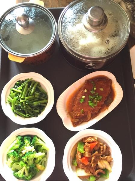 来记录下一位妈妈的月子餐，28天不重样，看得我都想生二胎了！-月子餐30天食谱子