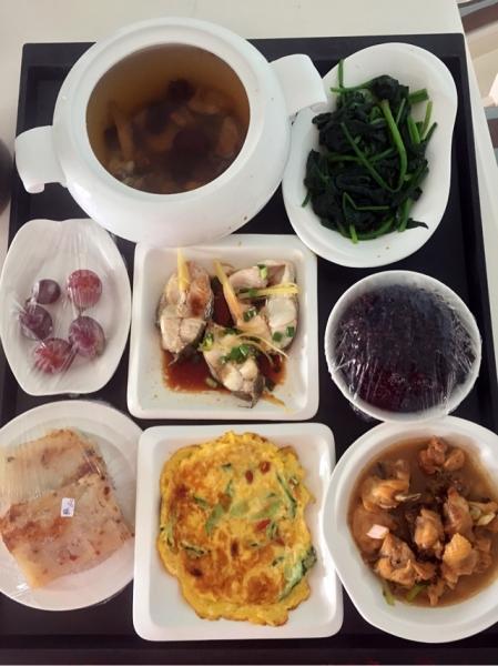 来记录下一位妈妈的月子餐，28天不重样，看得我都想生二胎了！-月子餐30天食谱子