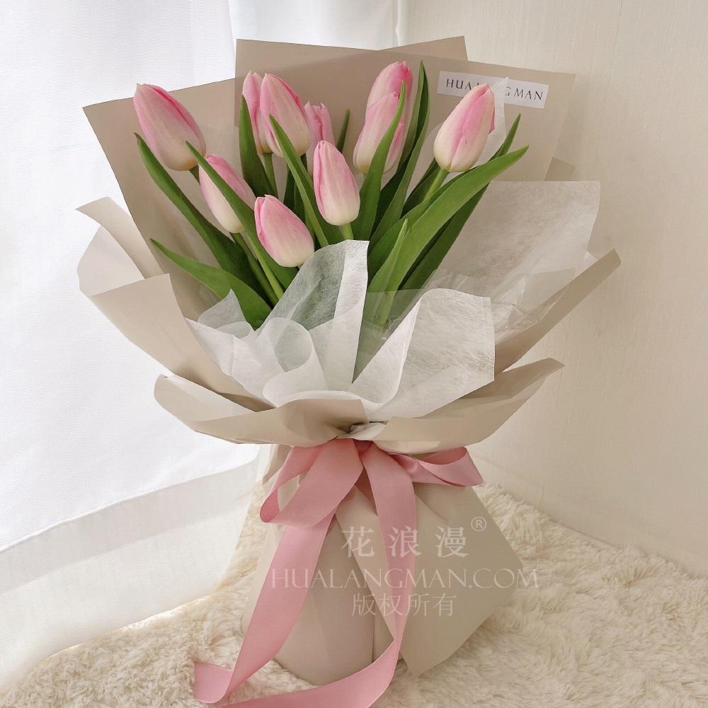 郁金香花语，5种颜色郁金香象征意义，郁金香适合送给谁？-郁金香每个颜色花语