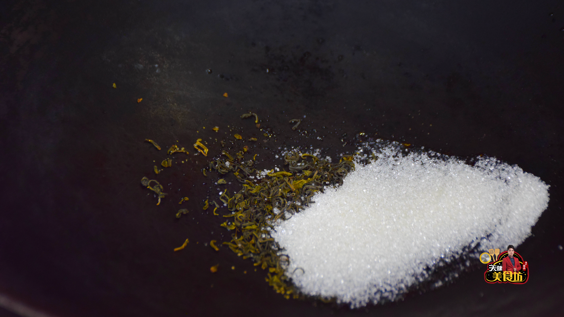 想喝奶茶别去外面买了，教你在家做，1杯的钱就能让全家喝饱（奶茶如何在家做）