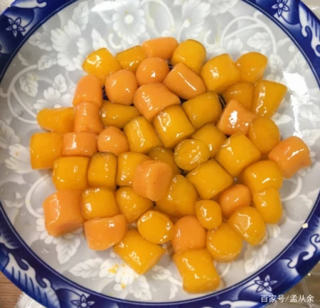 适合夏天的芋圆奶茶，自制简单，一起做吧！（芋圆奶茶的做法和配方）