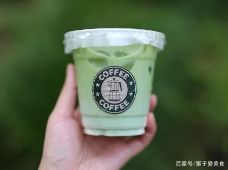 喝什么奶茶，自己做的饮品它不香吗？简单几步就搞定，好喝又消暑（什么茶可以用来做奶茶）