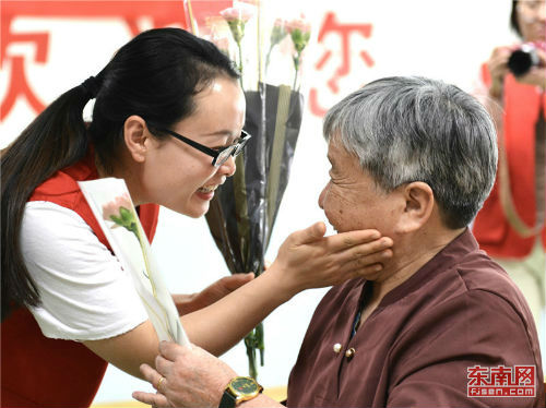 有关母亲节的节日图片大全 祝妈妈们母亲节快乐图片（母亲节文案高级简短朋友圈像糖果一样甜甜的）