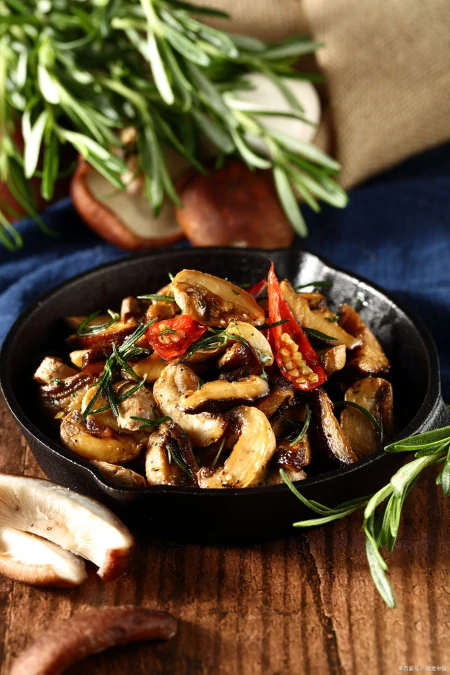 辣椒的营养价值与功效（女人经常吃辣椒的好处坏处）