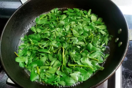 一清热，二消炎，三降血压，路边随处可见，季节性强，遇到别错过（清热消炎宁片主要是治什么病）