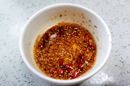 一清热，二消炎，三降血压，路边随处可见，季节性强，遇到别错过（清热消炎宁片主要是治什么病）