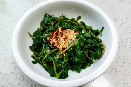 一清热，二消炎，三降血压，路边随处可见，季节性强，遇到别错过（清热消炎宁片主要是治什么病）