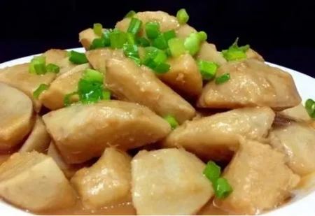 芋头的功效与作用，芋头怎么做好吃又简单（芋头的功效和做法）