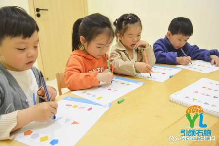 招生不再难！早教托育机构必备的5个招生秘诀-早教托育中心招生简介模板