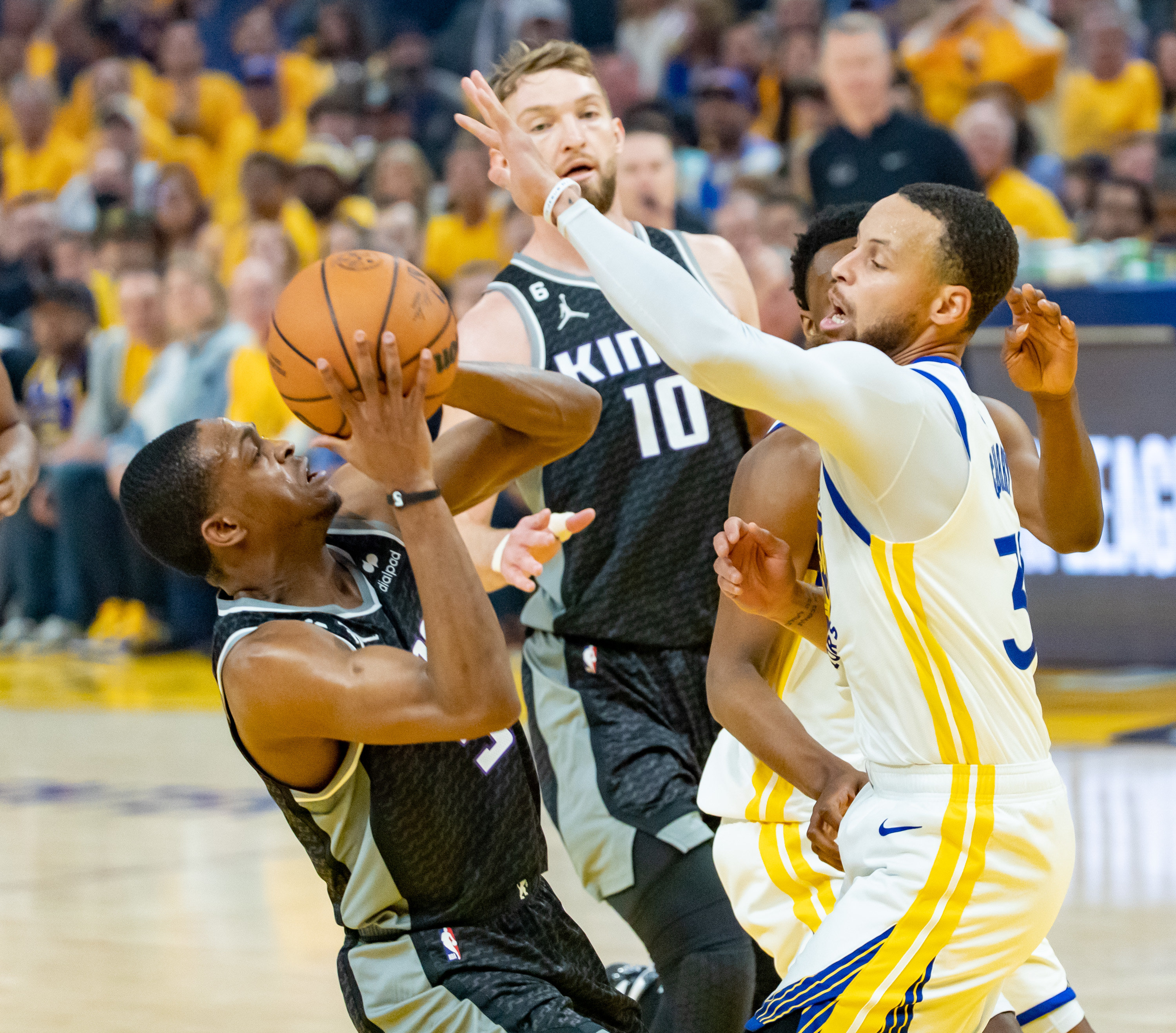 篮球——NBA季后赛：勇士胜国王(2)-nba季前赛勇士国王