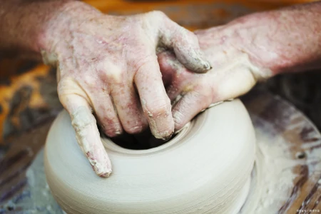 新手怎么学模具设计（模具设计从哪里学起）