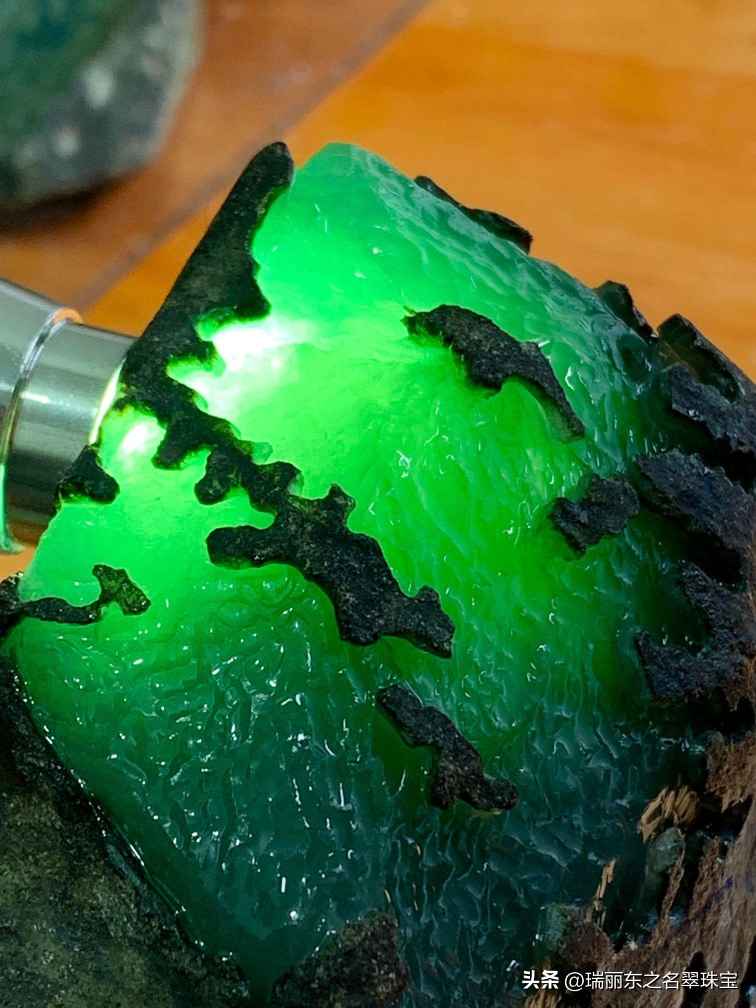 玩翡翠原石需要懂翡翠成品吗-买了翡翠原石就请你一定要知道