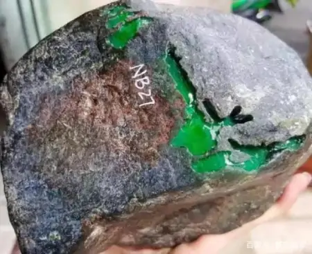 翡翠原石的场口特征-翡翠原石八大场口