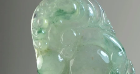 别总觉得只要是翡翠价值就连城，别顾着高兴，这几种扔掉都不可惜-翡翠真的值那么多钱吗