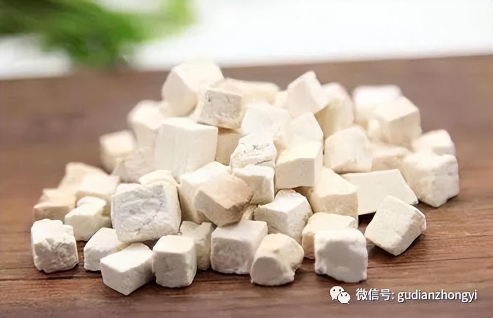 被誉为“四时神药”的茯苓，究竟神在哪里？（中药茯苓神的疗效和作用）