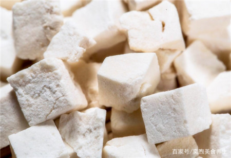 茯苓对我们人体而言到底有什么功效？提醒：这几点功效各位要知晓（茯苓主要起什么作用）