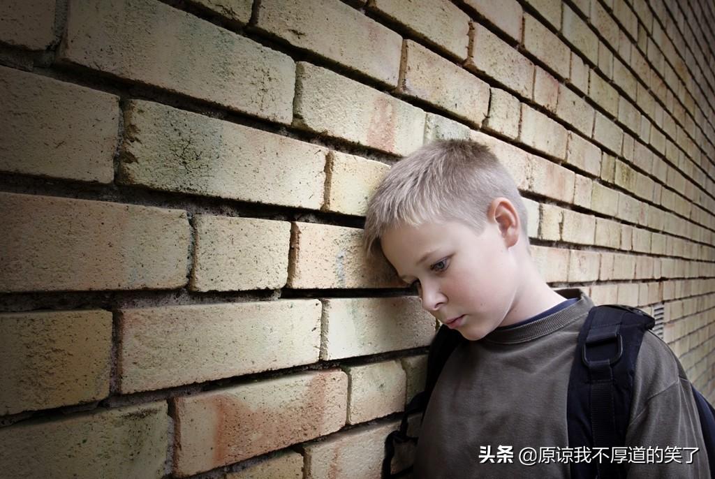 搞笑：30条短而精悍的笑话，你能忍住不笑么（超级搞笑的短笑话）