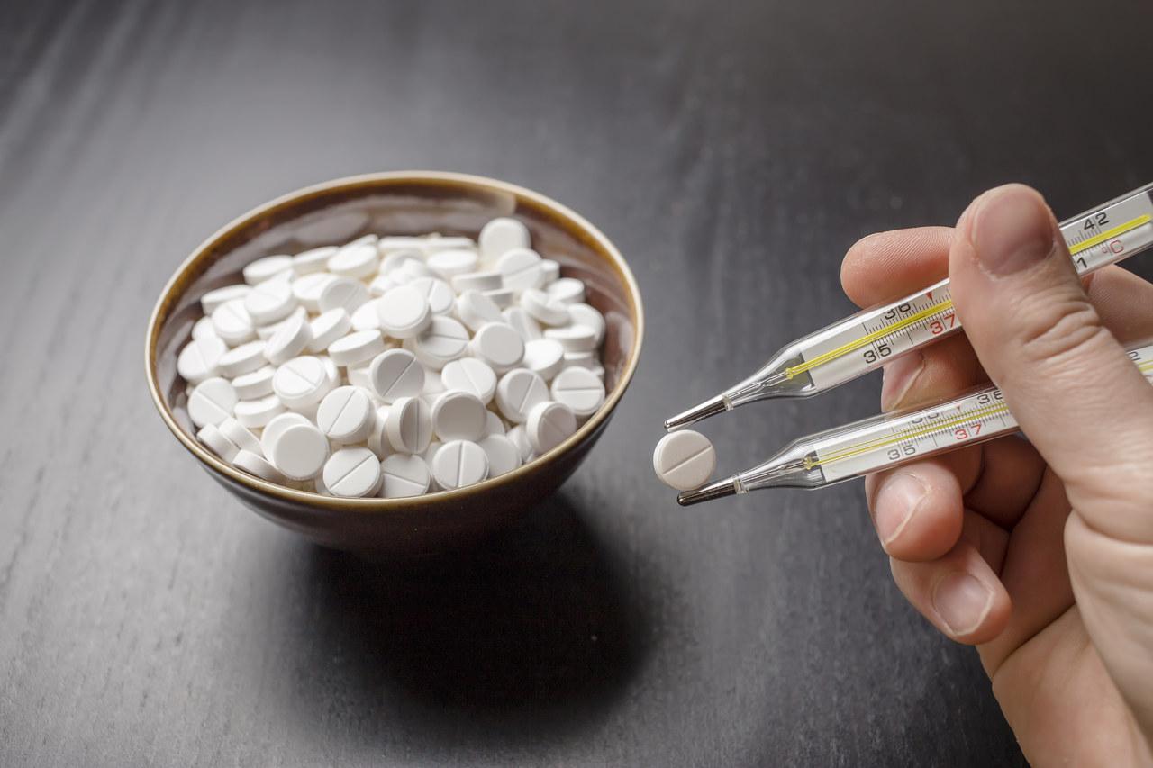 甘草片是止咳神药，但5类人要少吃，别傻傻的不知道-甘草片止咳效果好不好