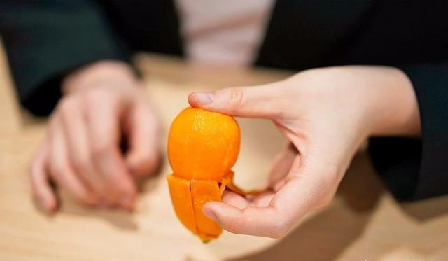 经常吃点“枇杷”，对身体会有何好处？4个“功效”会找到您（枇杷吃了有好处吗）