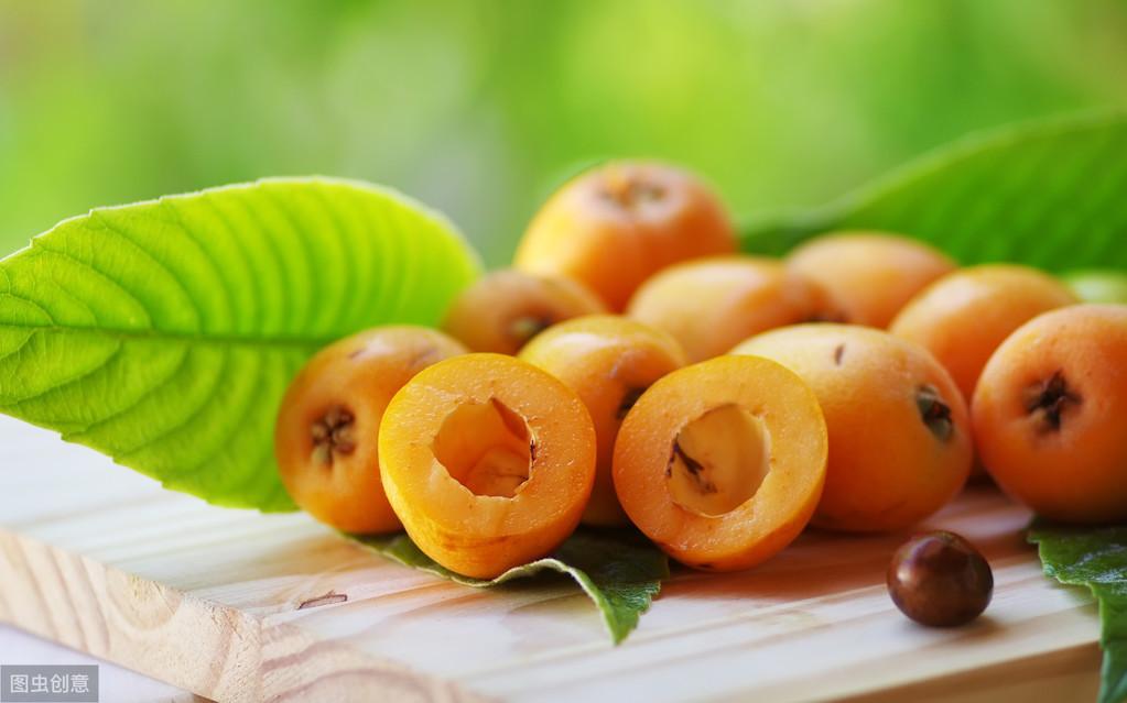 枇杷果生吃能治咳嗽吗？枇杷果怎么吃治咳嗽？（枇杷果生吃功效与作用）