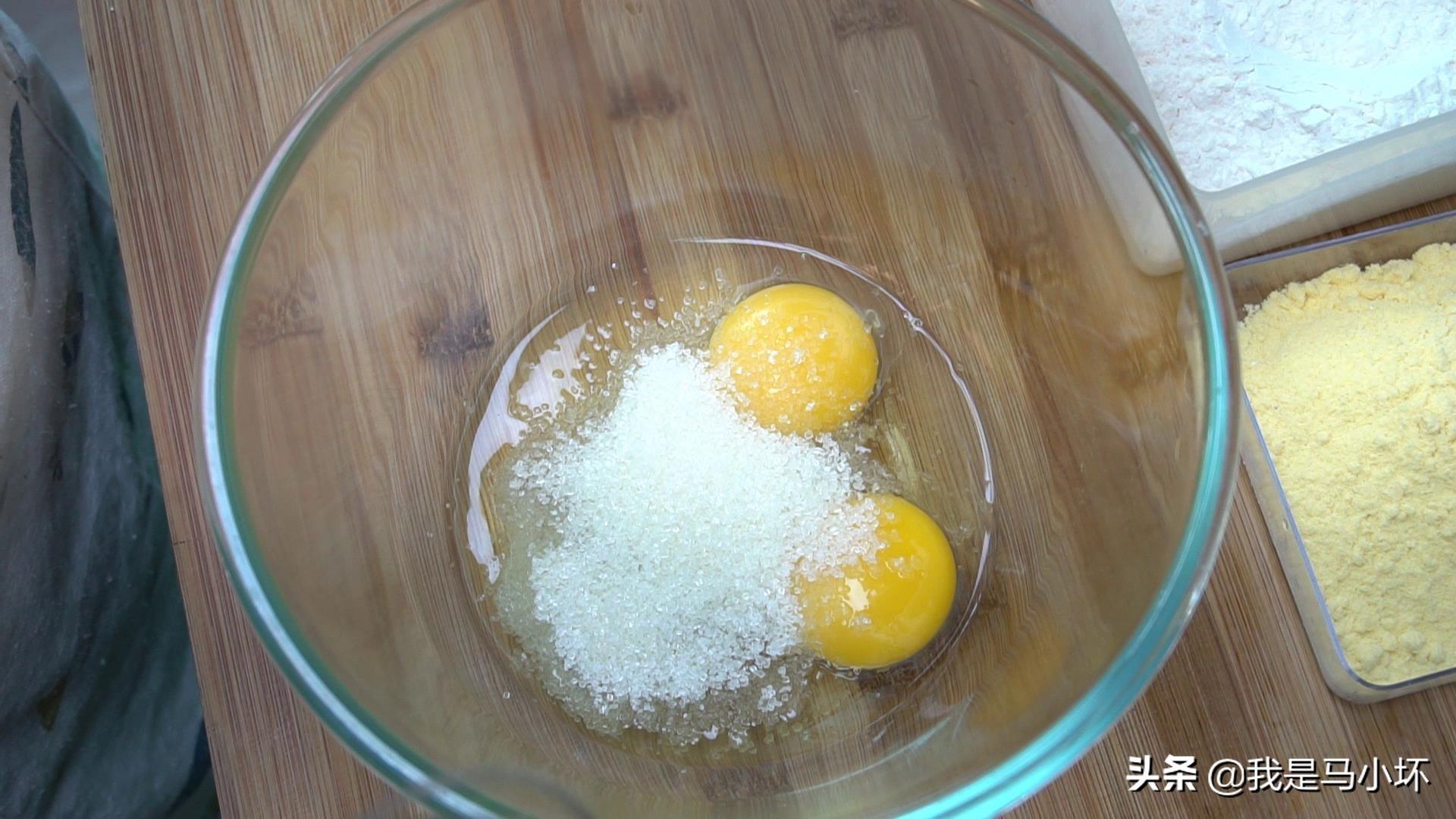 最近一款懒人蛋糕超火，做法简单又营养，松软美味，吃一次就爱上（懒人蛋糕简单做法全蛋）