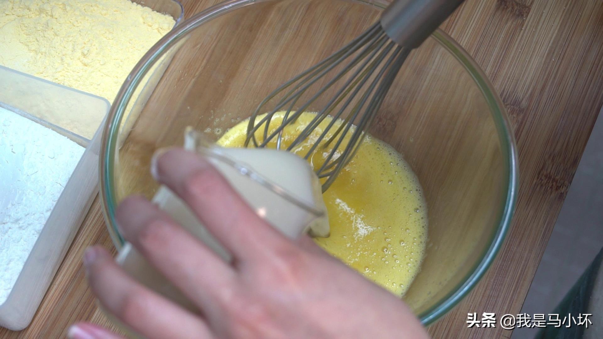 最近一款懒人蛋糕超火，做法简单又营养，松软美味，吃一次就爱上（懒人蛋糕简单做法全蛋）