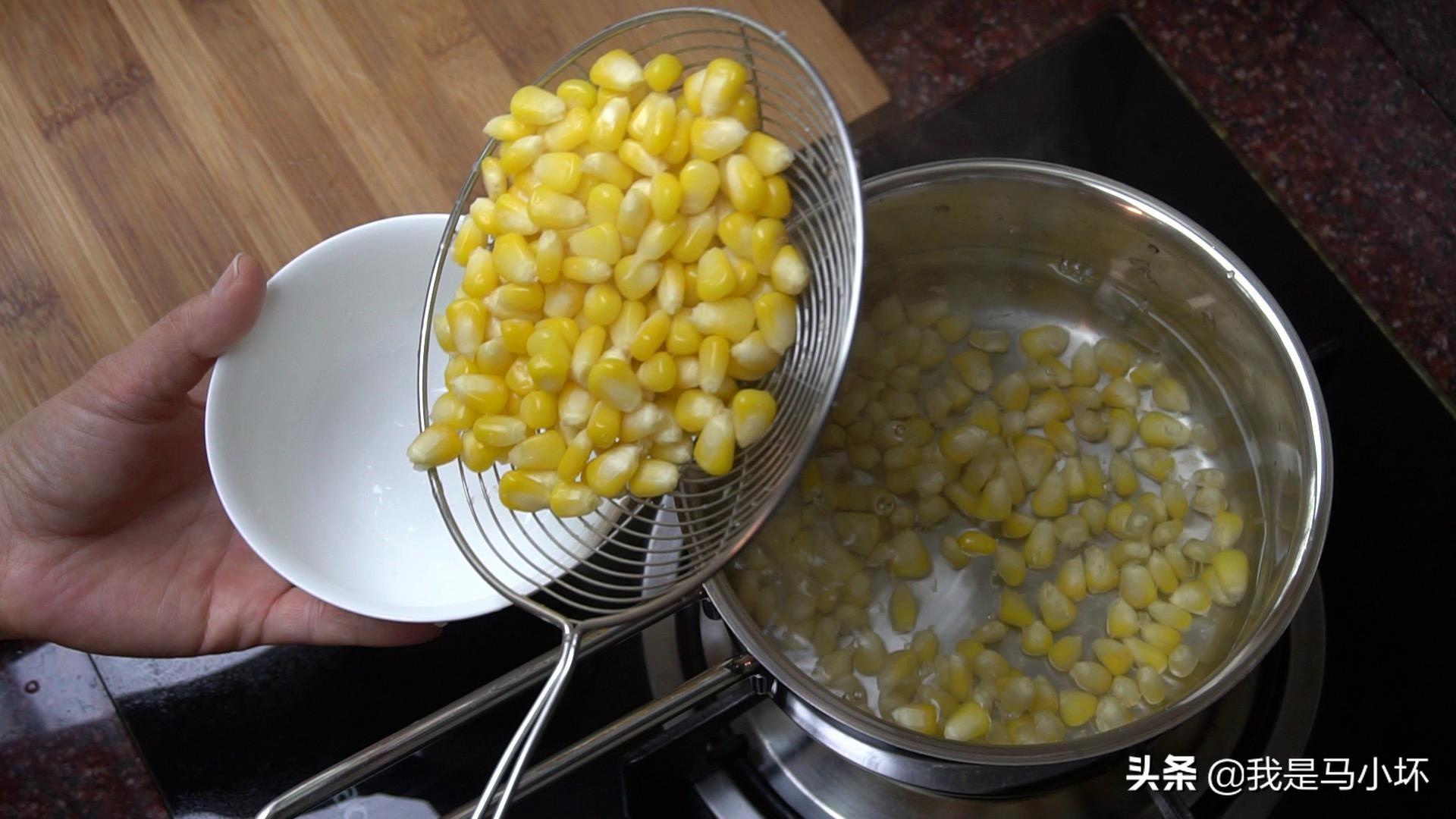 最近一款懒人蛋糕超火，做法简单又营养，松软美味，吃一次就爱上（懒人蛋糕简单做法全蛋）