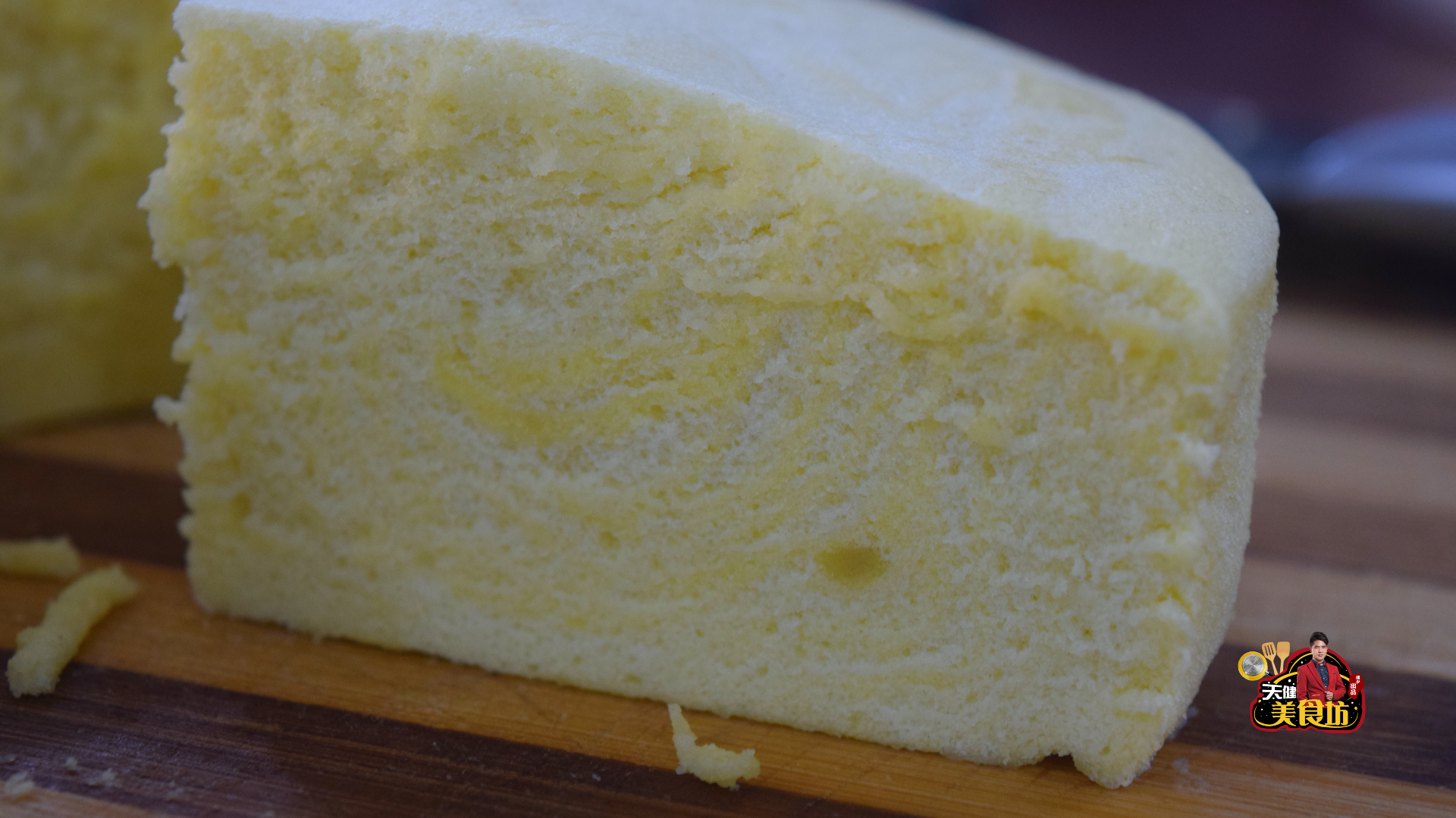 蛋糕最近火了，教你在家做蒸蛋糕，蓬松暄软不塌陷不开裂，零失败（怎样做蒸蛋糕又松又软窍门视频）