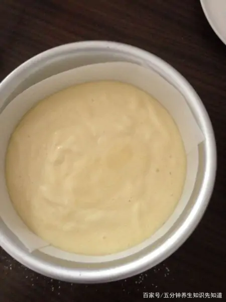 这么专业的蛋糕制作方法，大厨两步讲透撤，教你在家就能做出来（蛋糕制作简单方法视频教学）