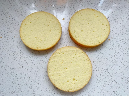 过生日还用买蛋糕吗？最详细的制作过程教给你，做法一看就会（过生日的生日蛋糕怎么做）