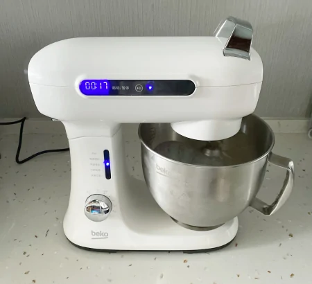 过生日还用买蛋糕吗？最详细的制作过程教给你，做法一看就会（过生日的生日蛋糕怎么做）