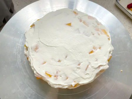 过生日还用买蛋糕吗？最详细的制作过程教给你，做法一看就会（过生日的生日蛋糕怎么做）