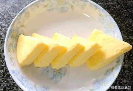 酸奶蒸糕的家常做法，营养美味，入口即成（酸奶蒸蛋糕怎么蒸）