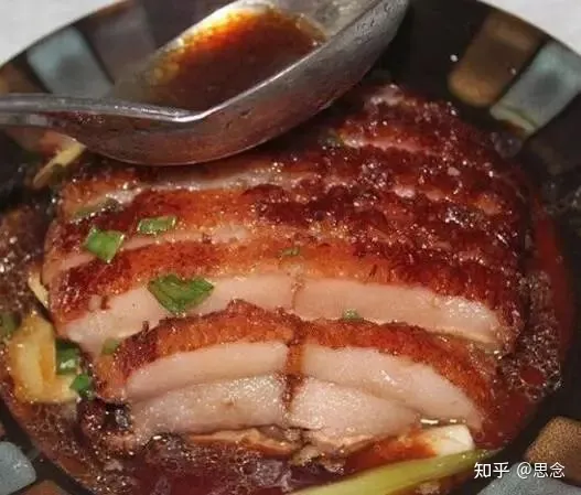 扣肉的做法：一煮二炸三泡四蒸五扣，香气扑鼻，爽口而不腻人（扣肉怎么做啊?）