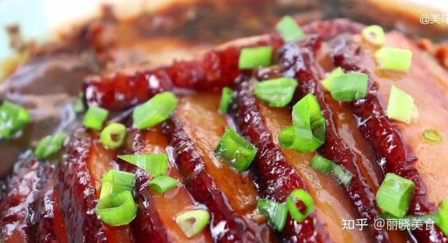 难怪酒店的扣肉那么好吃，原来诀窍这么简单，学会给家人露一手吧（扣肉教程）