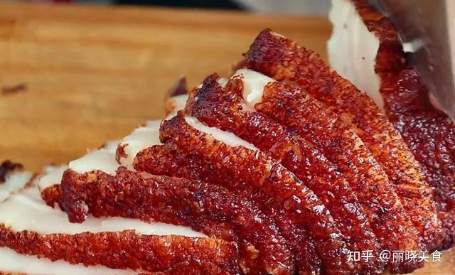 难怪酒店的扣肉那么好吃，原来诀窍这么简单，学会给家人露一手吧（扣肉教程）